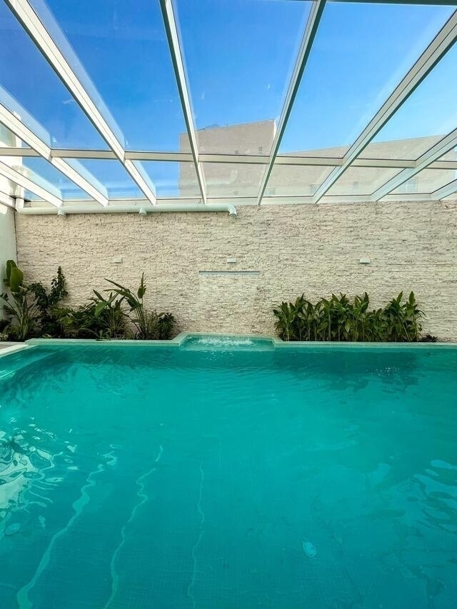 THE GREEN