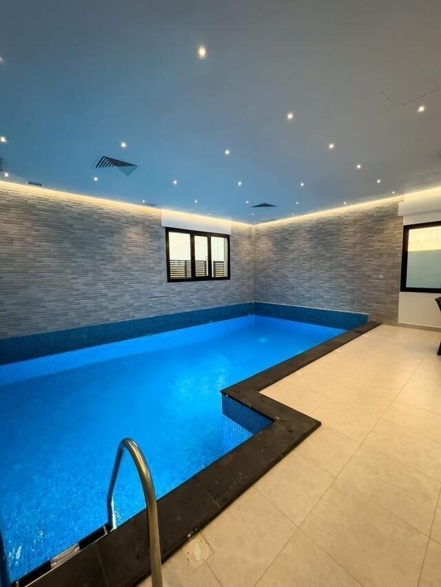 J Chalet