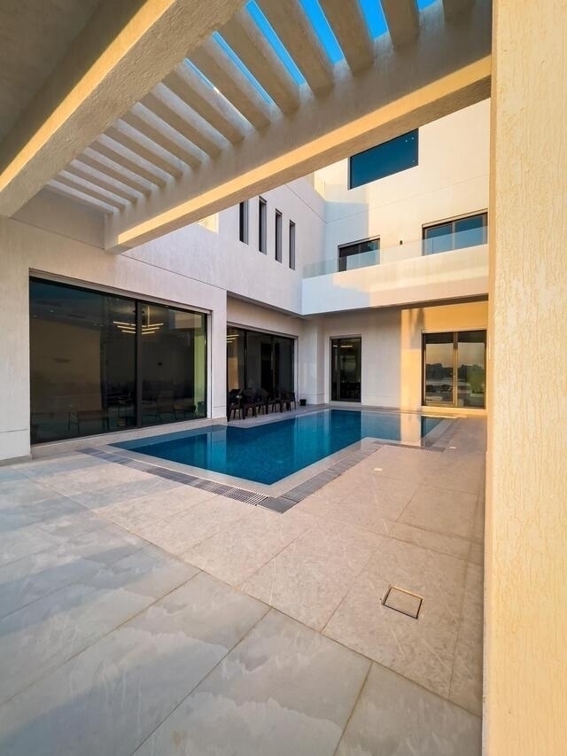 SB CHALET