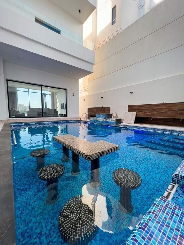 Lantana chalet
