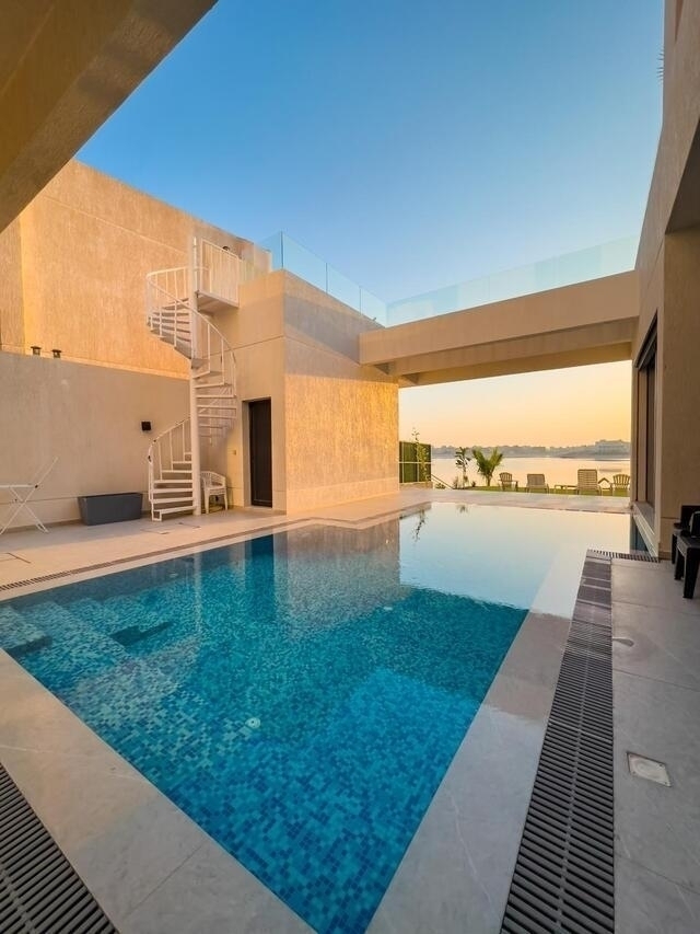 SB CHALET
