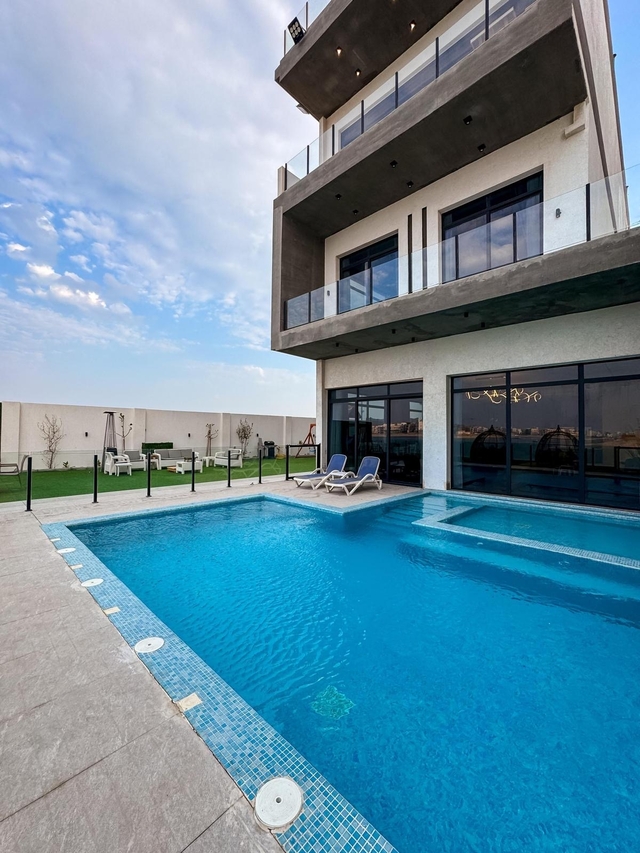 Five Chalet