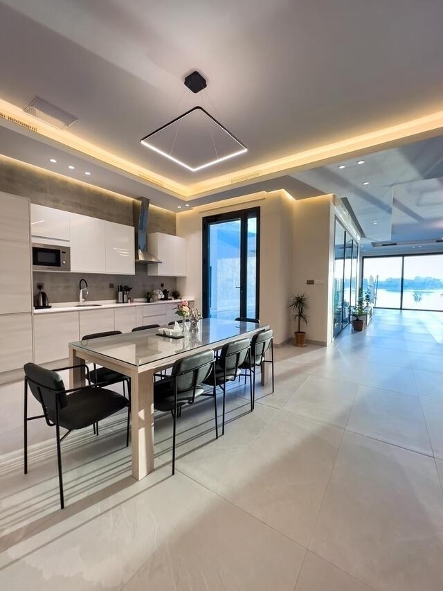SB CHALET