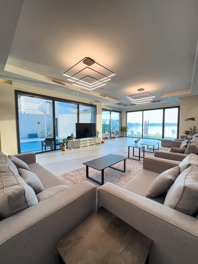 SB CHALET