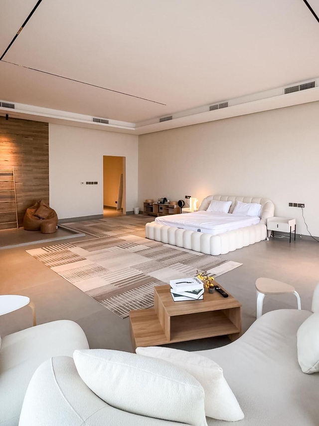 Five Chalet